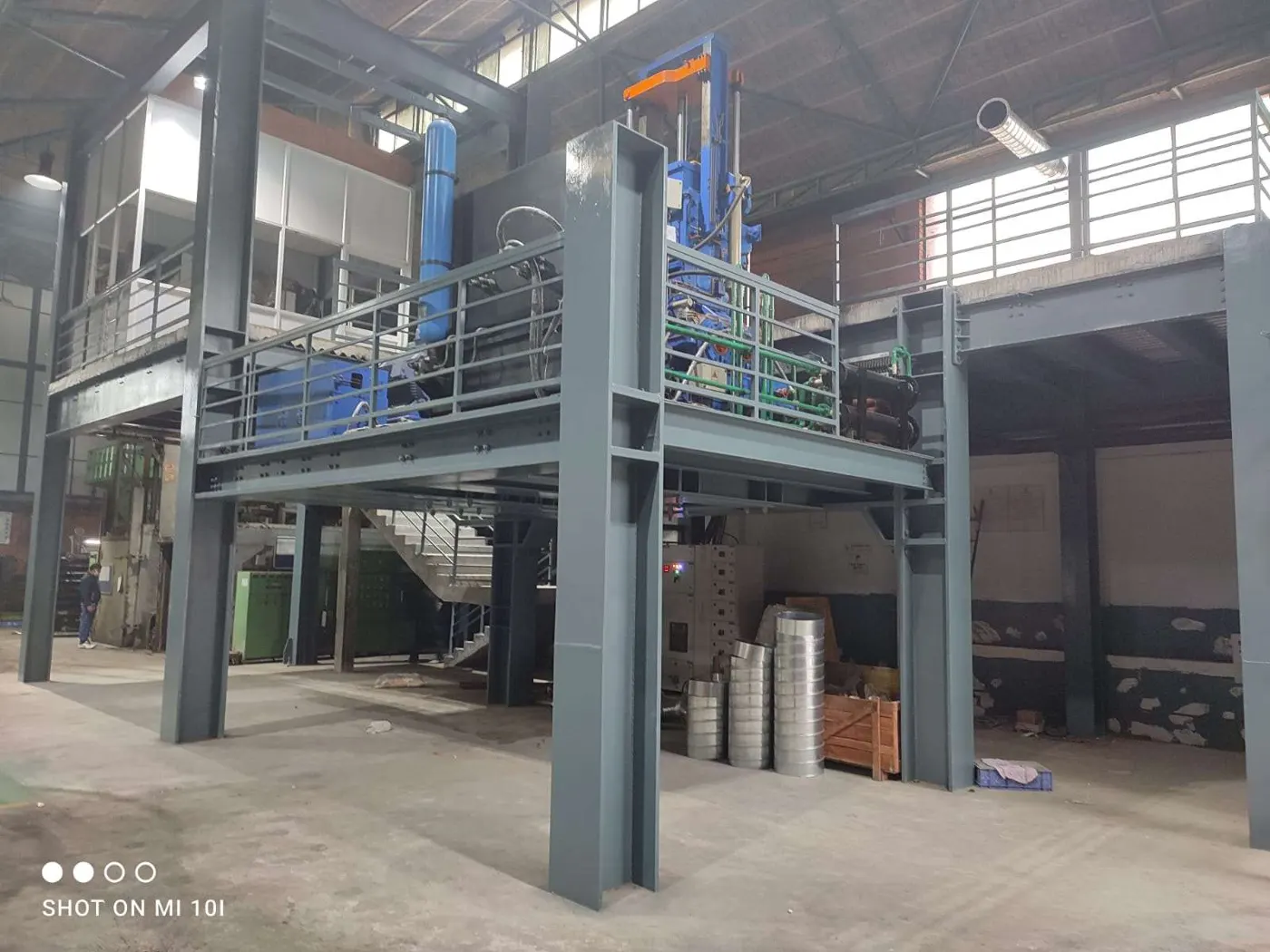 Mezzanine floor
