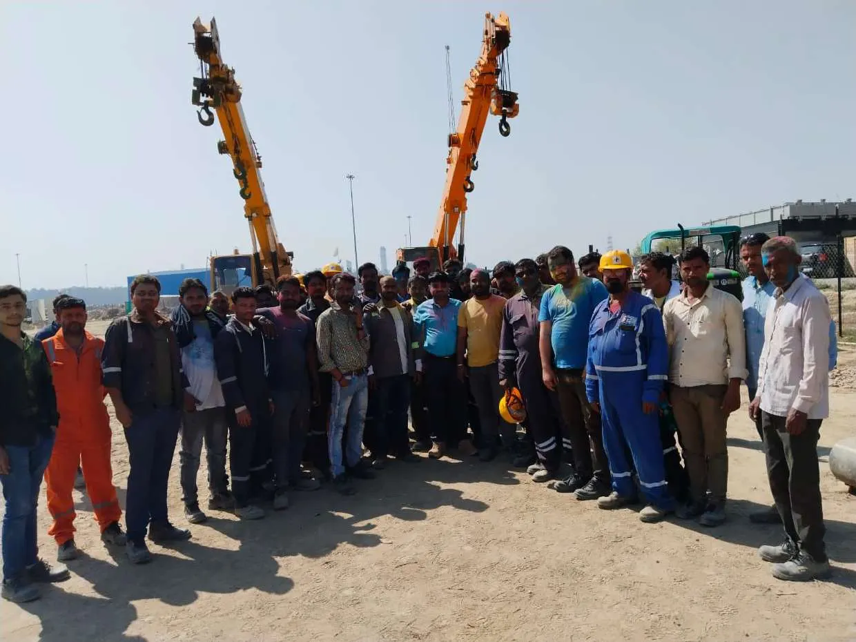 Vidisha Engineers site crew with cranes